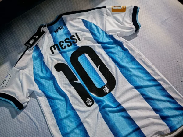 Camiseta Argentina Titular Adulto - Ultra Premium