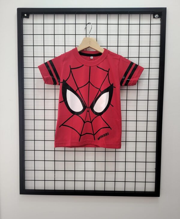 remera hombre araña