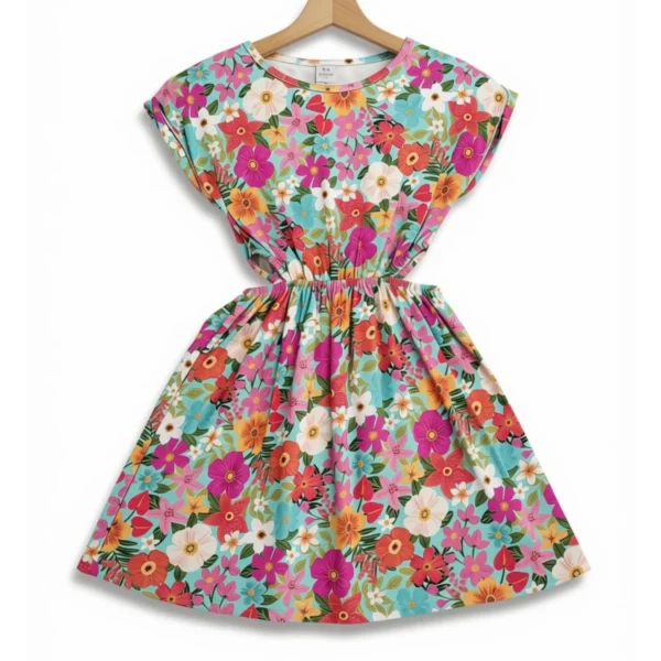 Vestido Floreado Recortes
